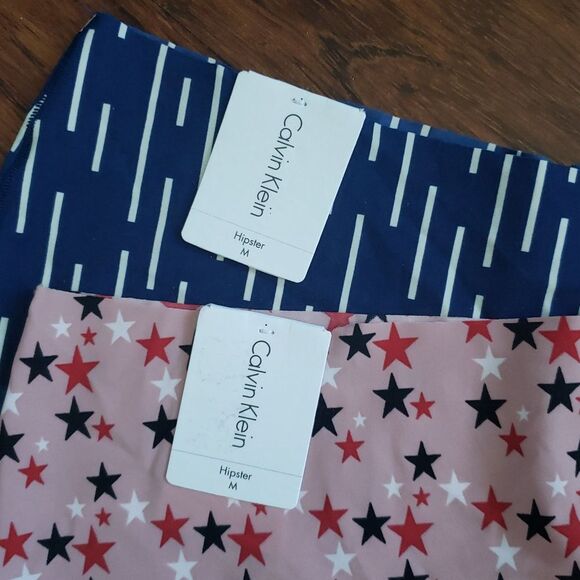 NWT Calvin Klein Women's Feminine Coquette Girl Seamless Panties Size Medium - Picture 2 of 8